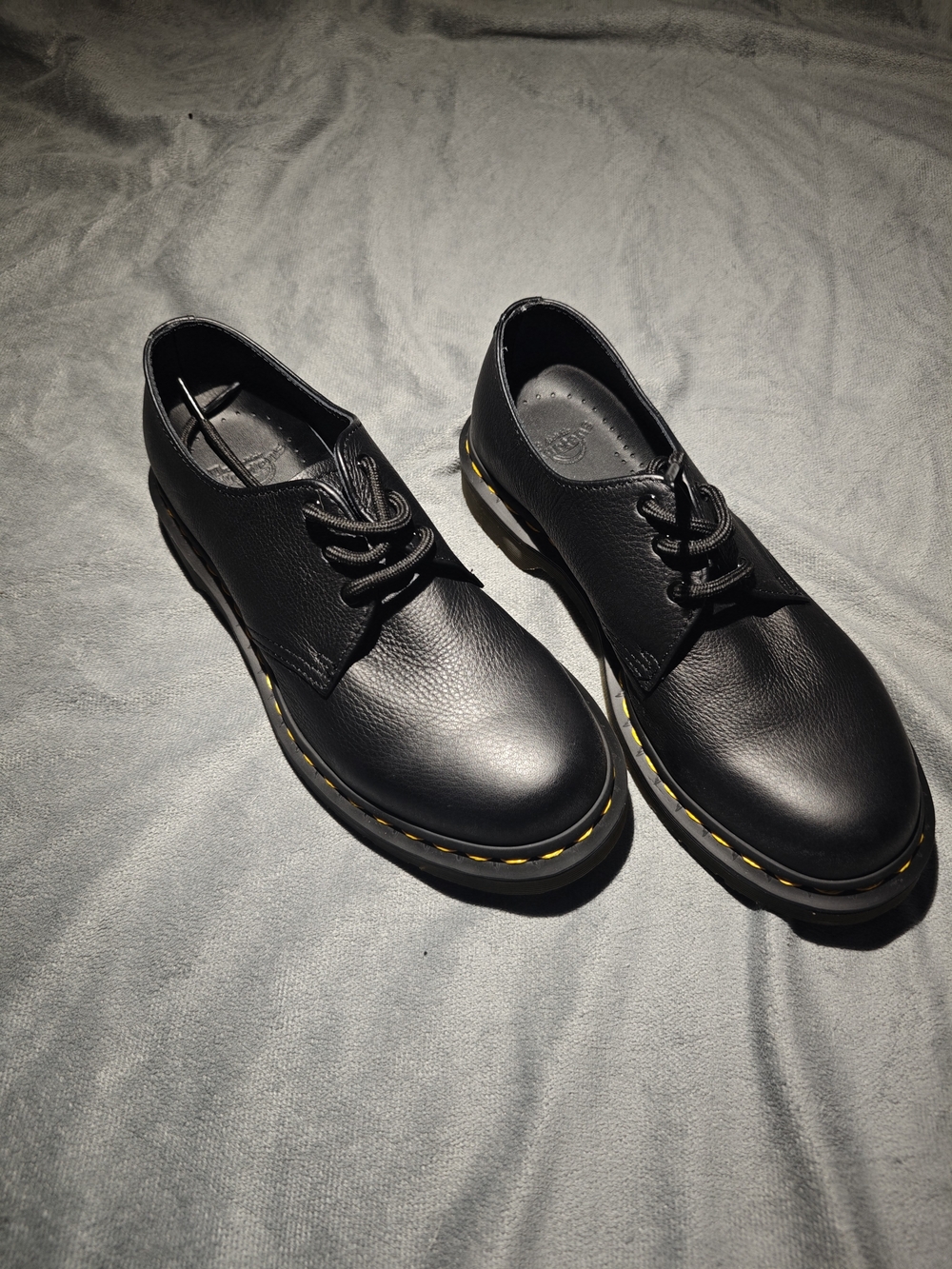 Dr Martens 24256 Virginia black Oxford shoes - Women's size 8 Mens 7 -NEW NWOB